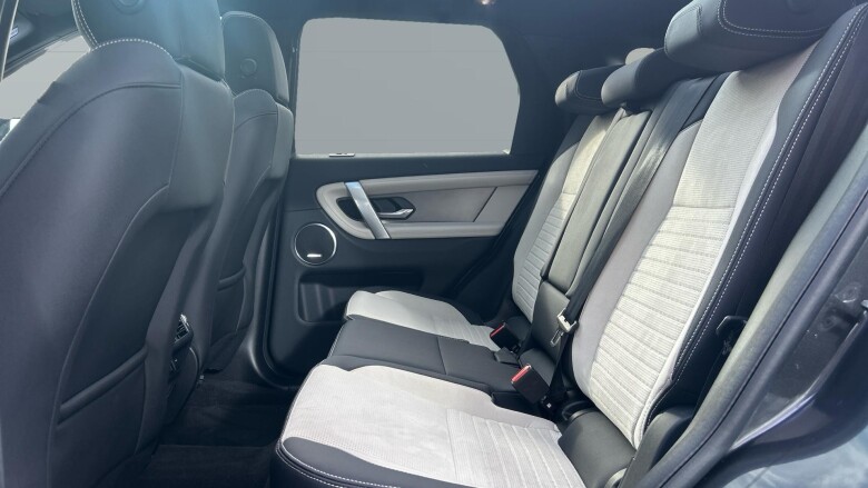 Land Rover Discovery Sport 2.0 D200 Dynamic SE 5dr Auto [7 Seat] Diesel Station Wagon